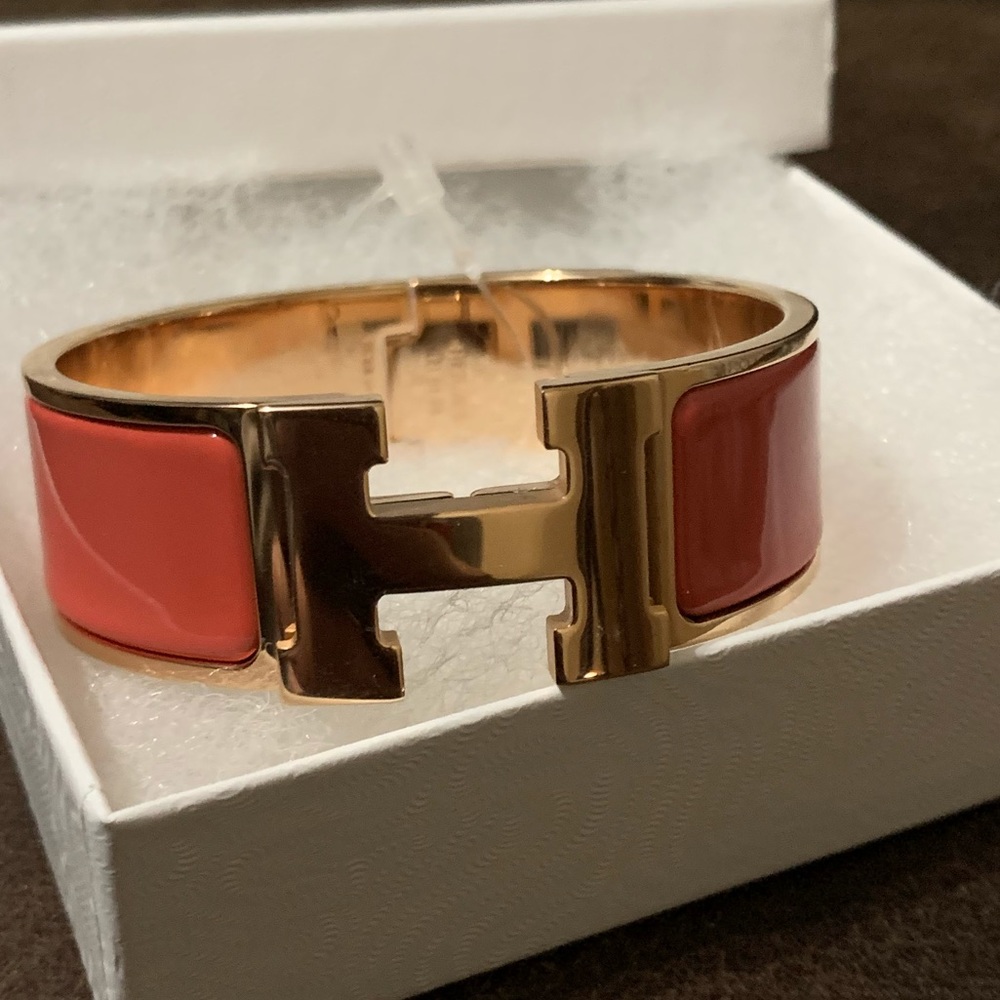 Hermès Rose Gold Clic Clac Bracelet- Coral